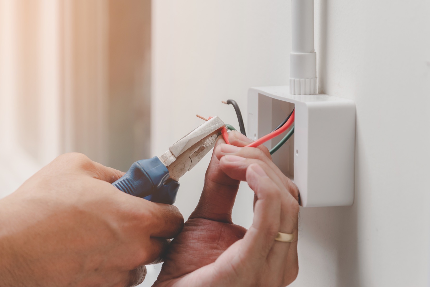 Diagnostyka i naprawa przewodów instalacji elektrycznej